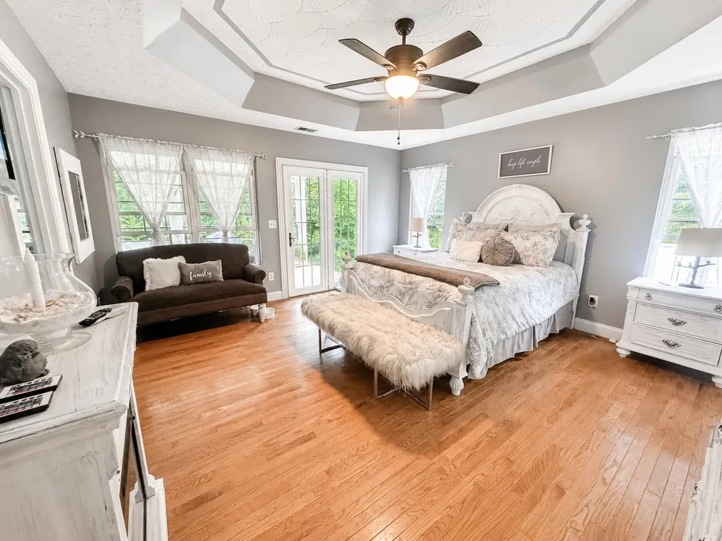 398 Carriage Lane Jamestown KY 42629