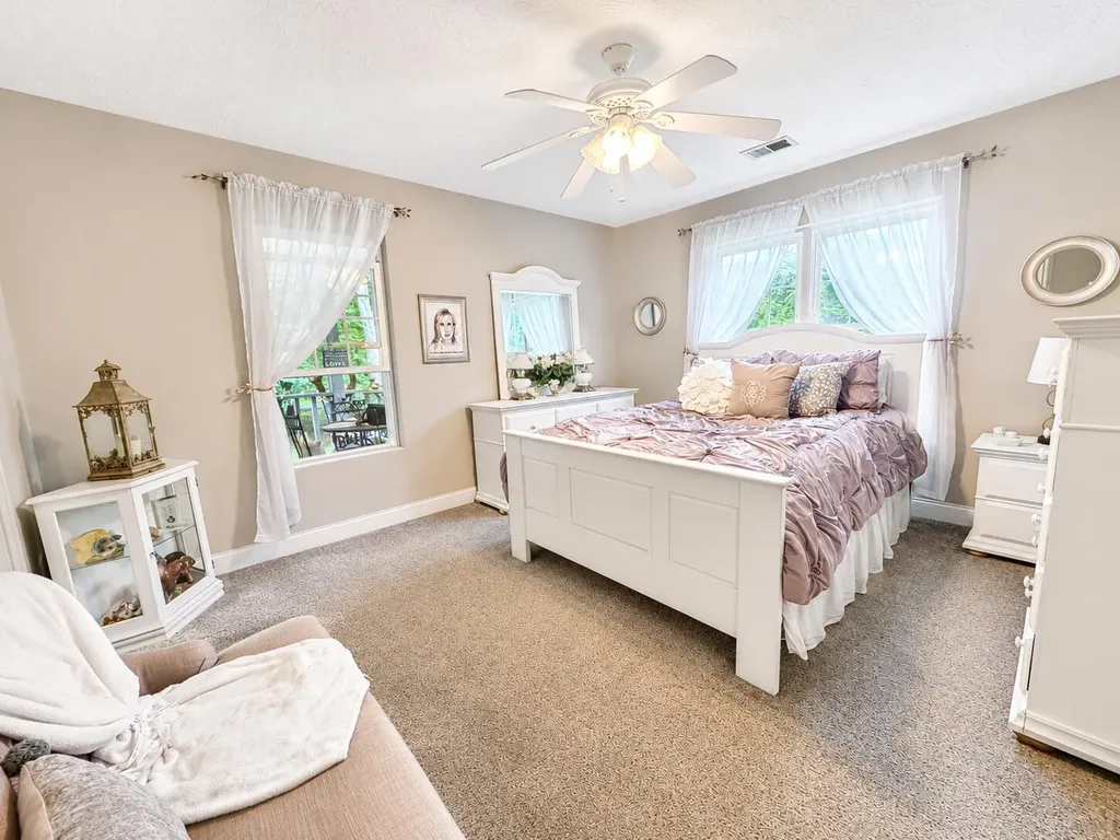 398 Carriage Lane Jamestown KY 42629