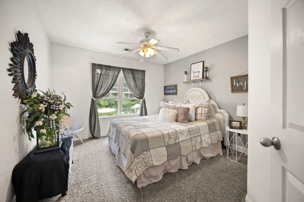 398 Carriage Lane Jamestown KY 42629
