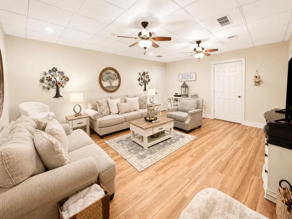 398 Carriage Lane Jamestown KY 42629