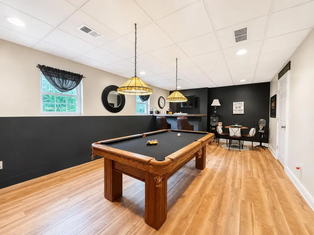 398 Carriage Lane Jamestown KY 42629