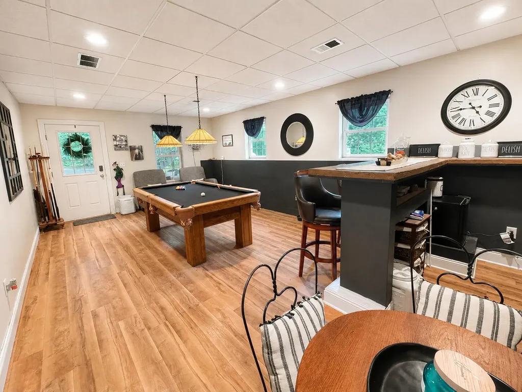 398 Carriage Lane Jamestown KY 42629