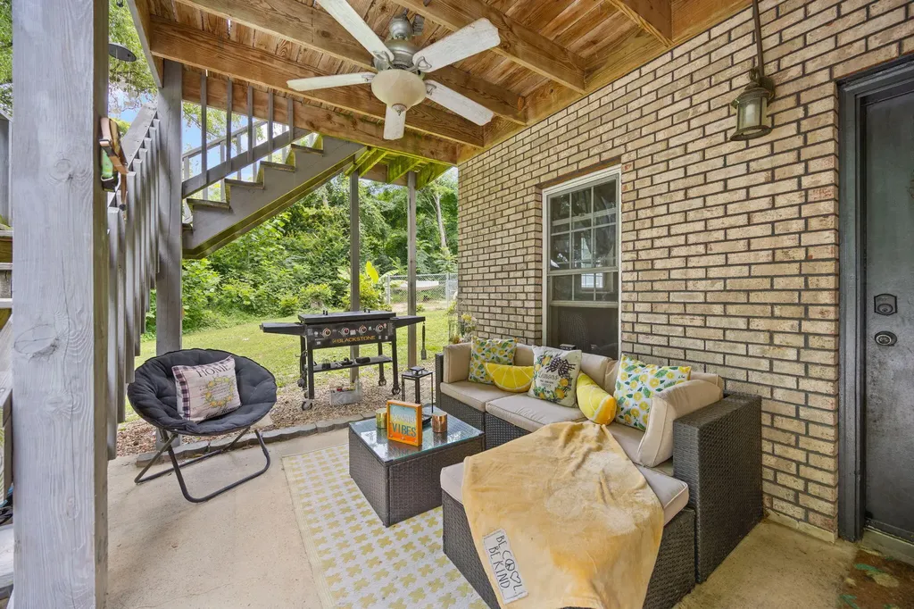 398 Carriage Lane Jamestown KY 42629