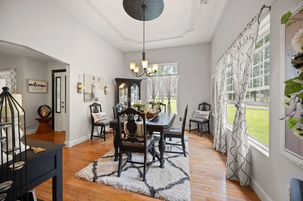 398 Carriage Lane Jamestown KY 42629