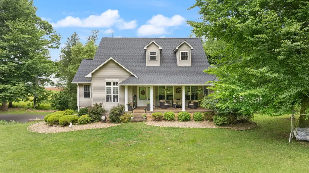 398 Carriage Lane Jamestown KY 42629