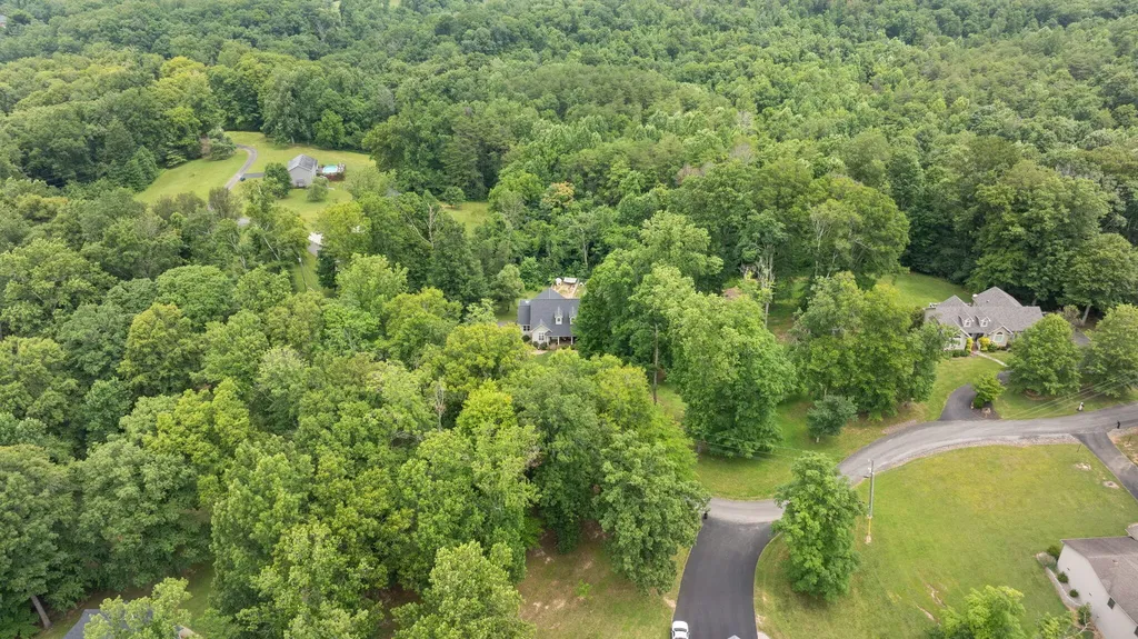 398 Carriage Lane Jamestown KY 42629