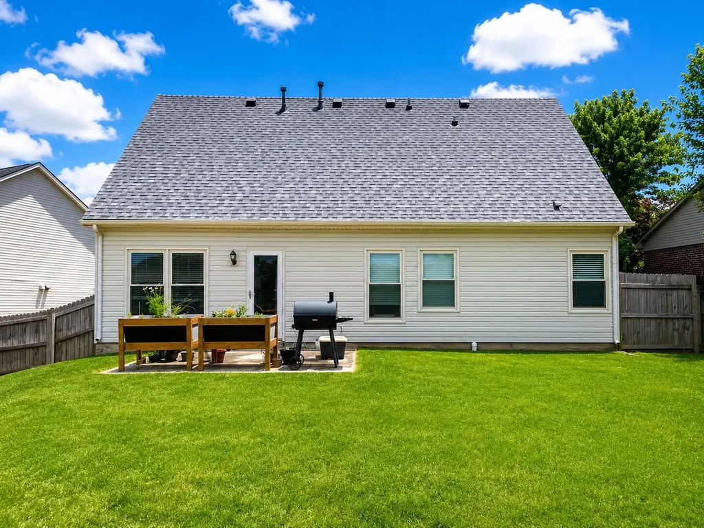 339 Chestnut Lane Versailles KY 40383