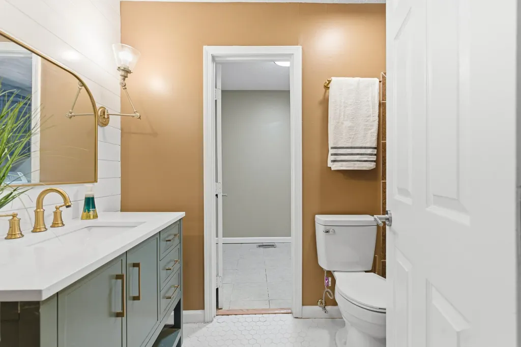 3815 Wiano Drive Crestwood KY 40014