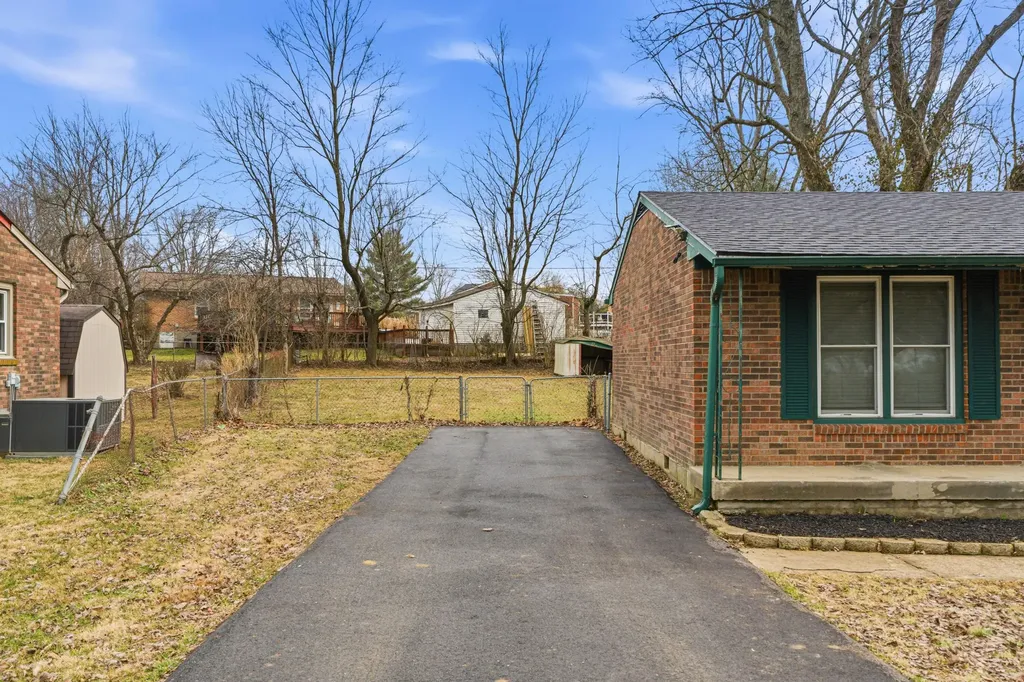 3815 Wiano Drive Crestwood KY 40014