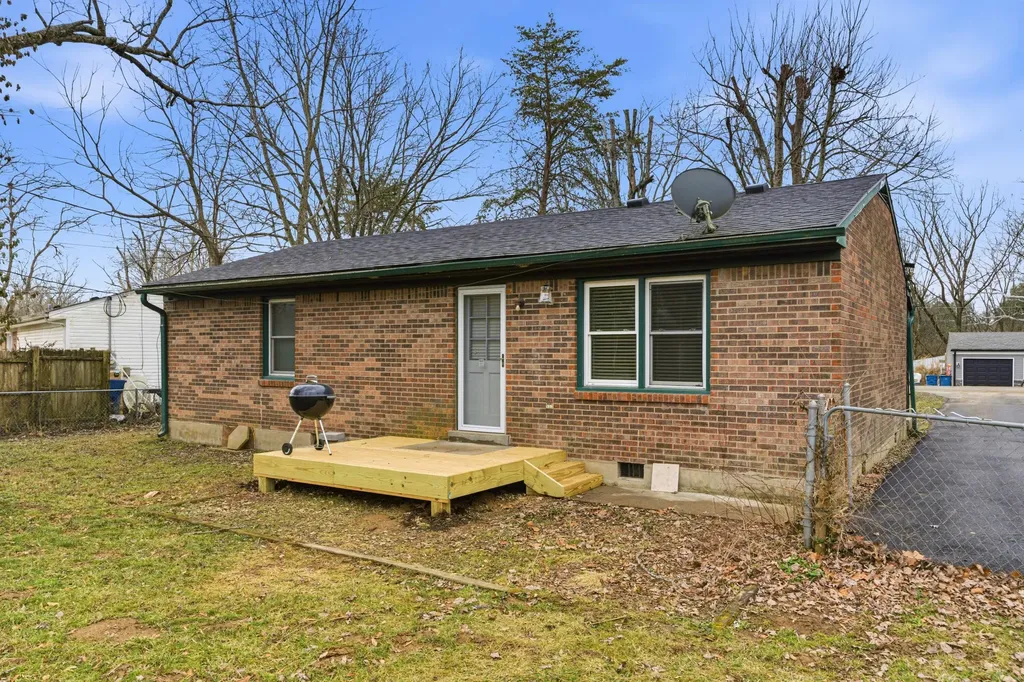3815 Wiano Drive Crestwood KY 40014