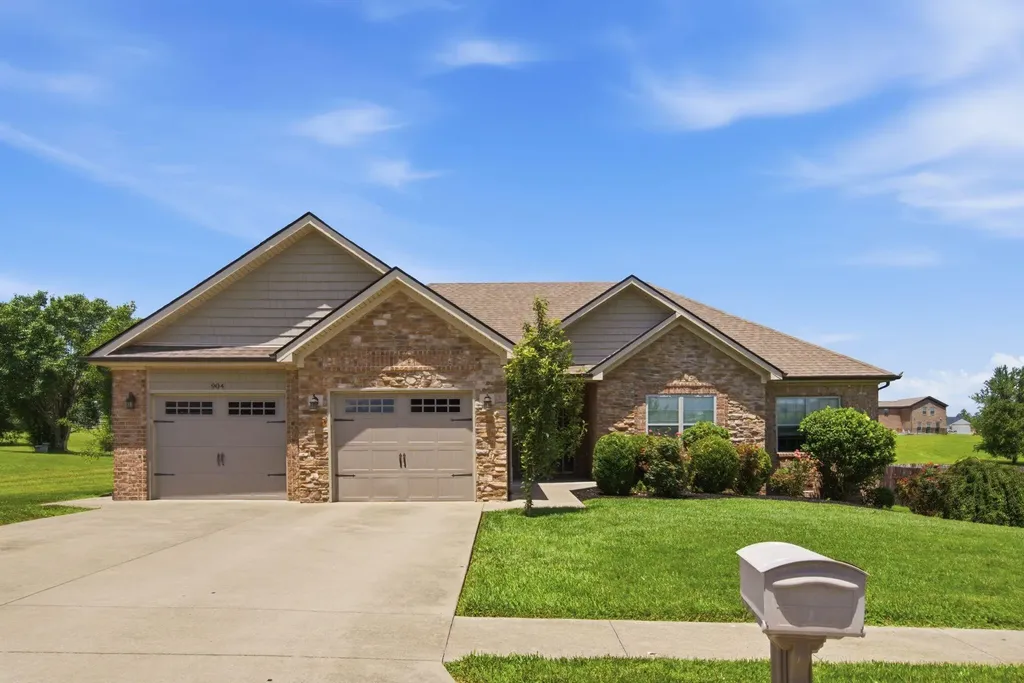 904 Kenblue Lane Richmond KY 40475