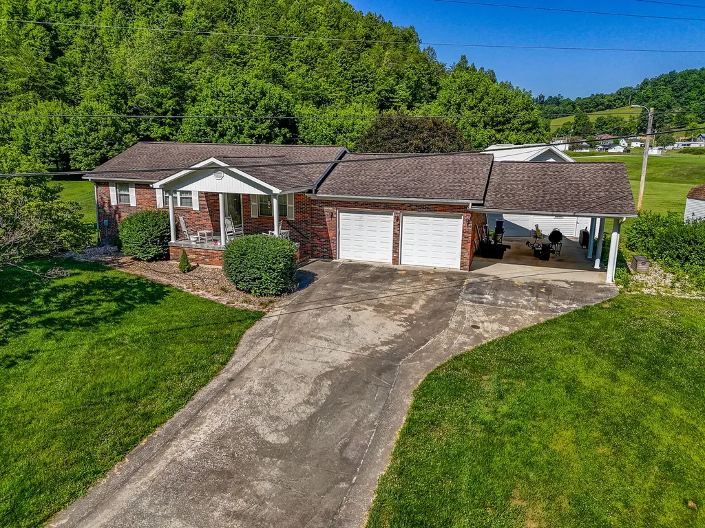 73 Bill Fannin Road West Liberty KY 41472