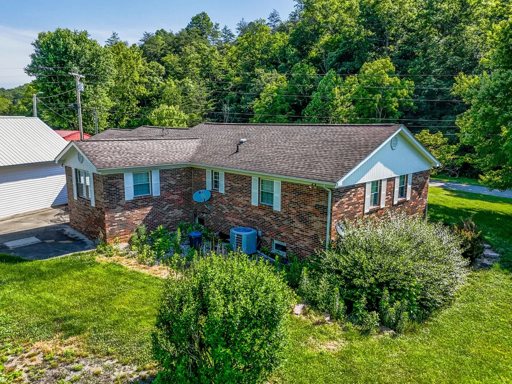 73 Bill Fannin Road West Liberty KY 41472