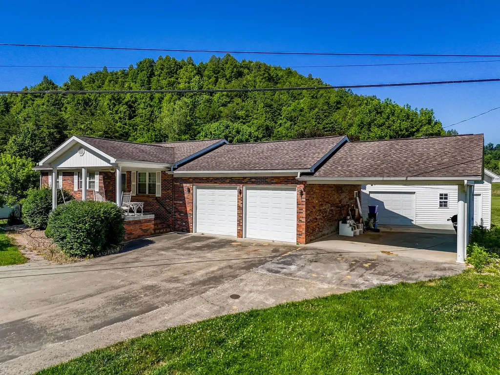 73 Bill Fannin Road West Liberty KY 41472