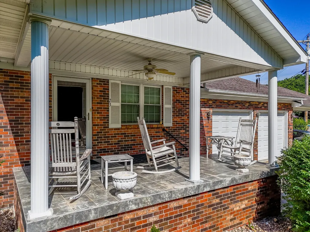 73 Bill Fannin Road West Liberty KY 41472