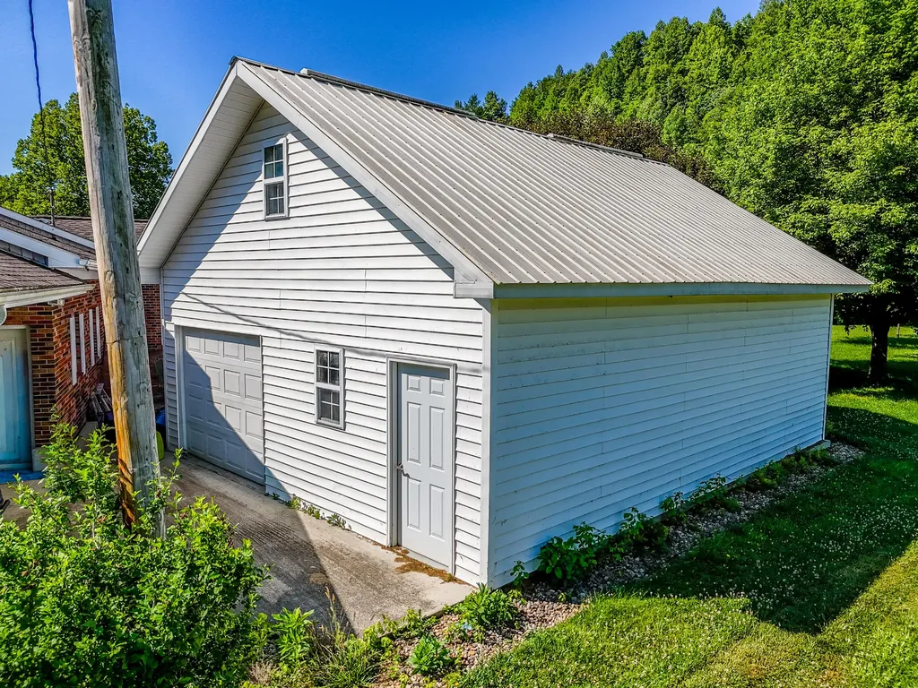 73 Bill Fannin Road West Liberty KY 41472