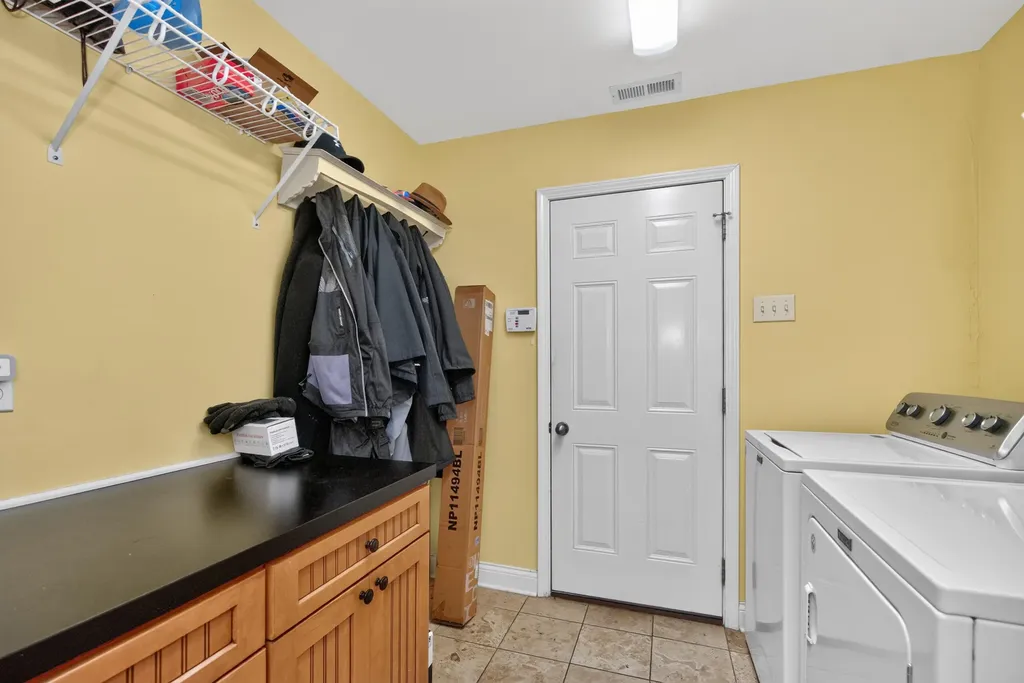 493 Madison Point Drive Lexington KY 40515