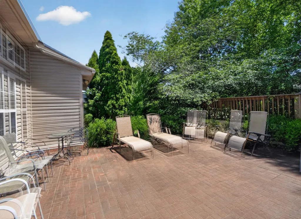 493 Madison Point Drive Lexington KY 40515