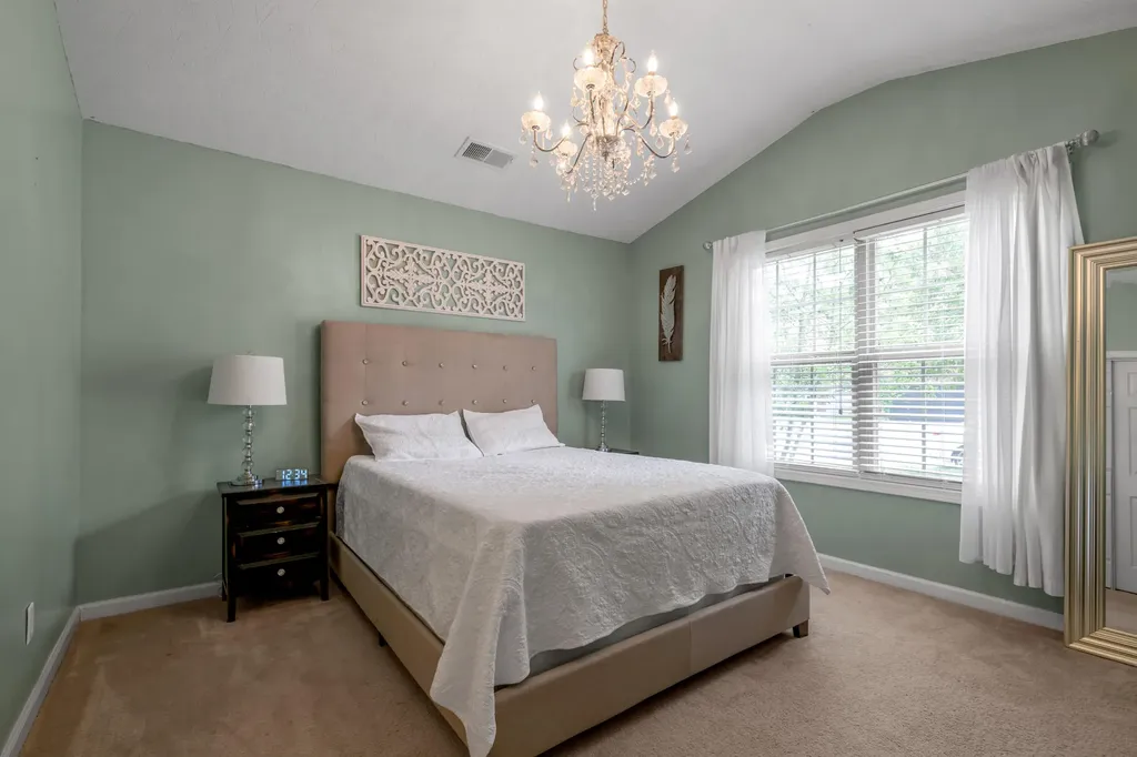 944 Winding Oak Trail Lexington KY 40511