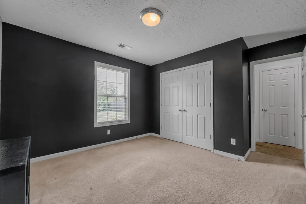 944 Winding Oak Trail Lexington KY 40511