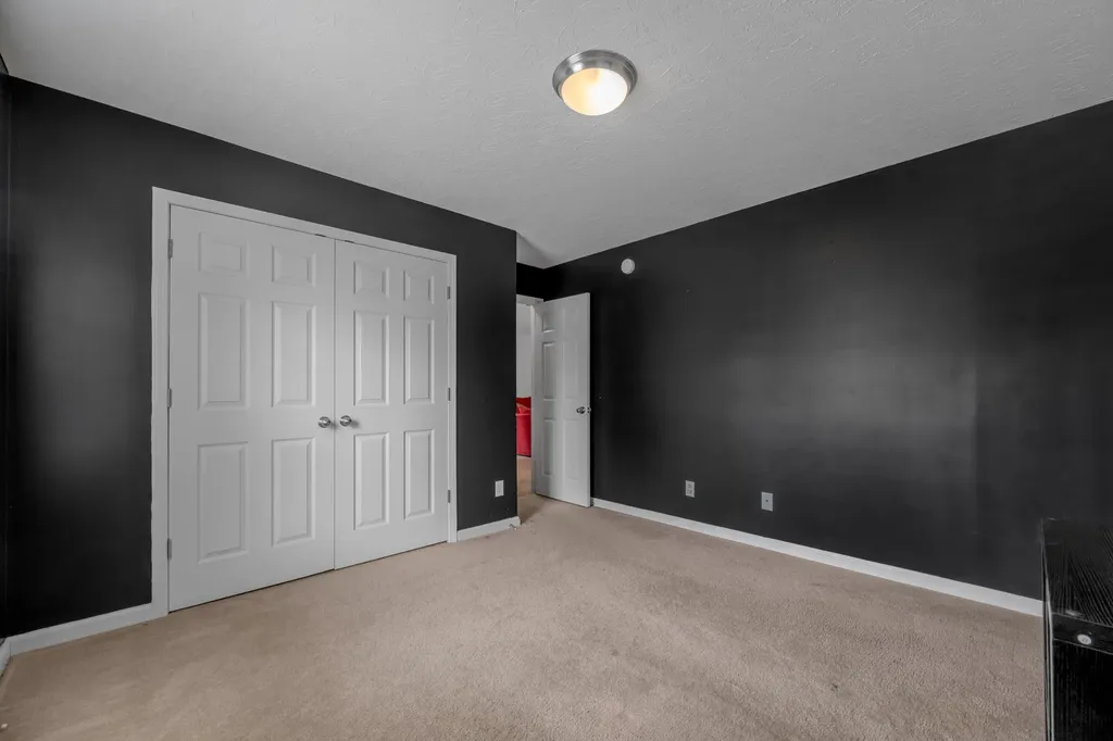 944 Winding Oak Trail Lexington KY 40511