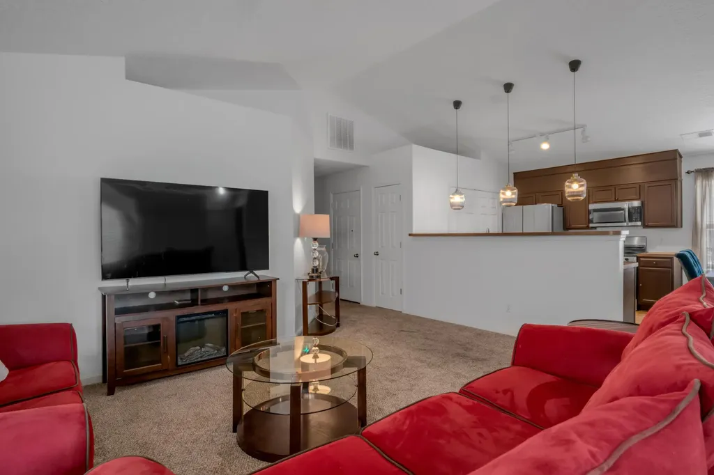 944 Winding Oak Trail Lexington KY 40511