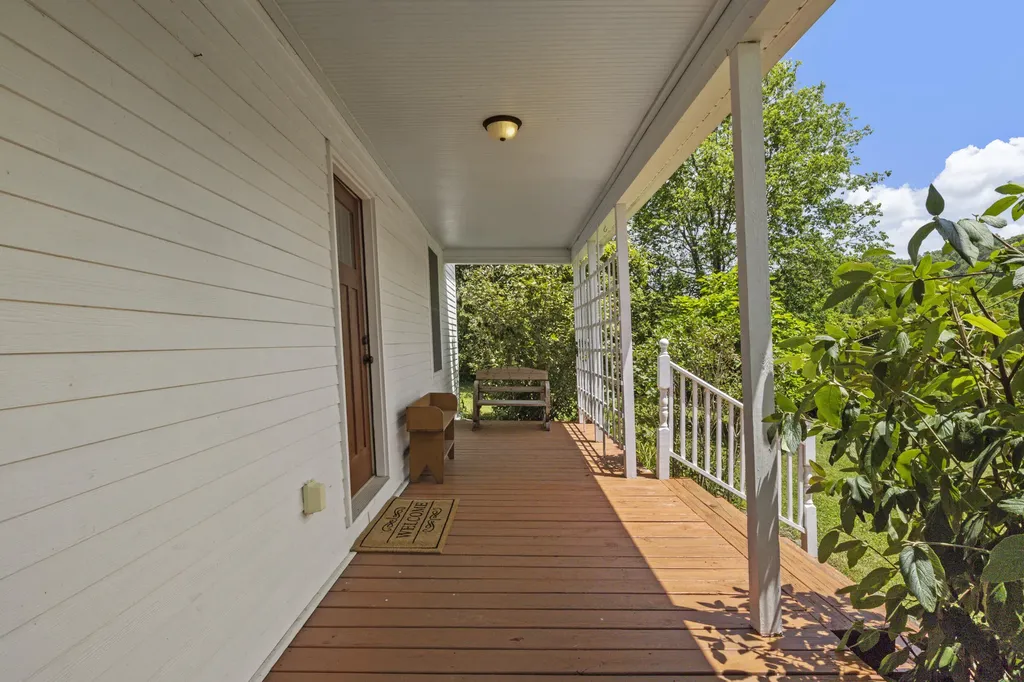 1281 Sharp Road Stamping Ground KY 40379