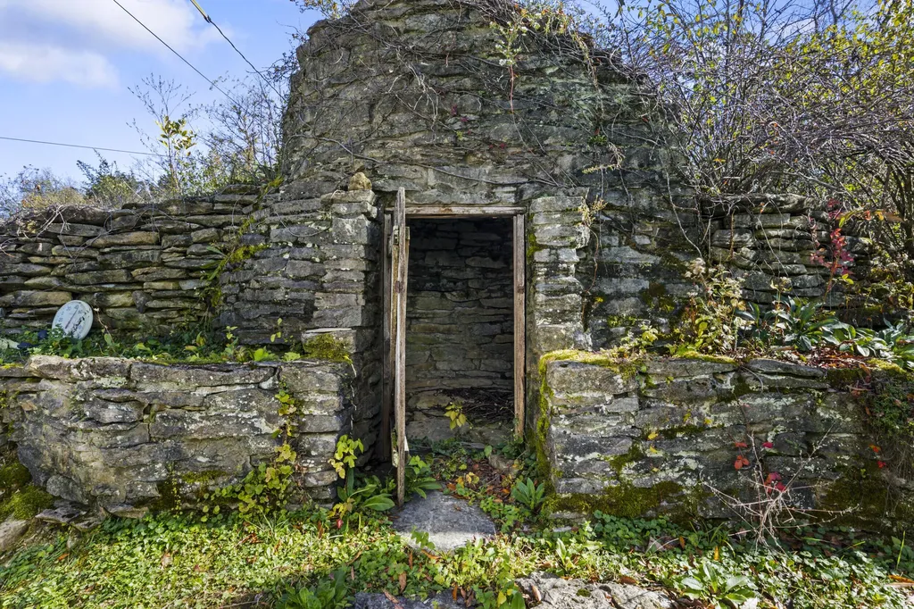 1281 Sharp Road Stamping Ground KY 40379