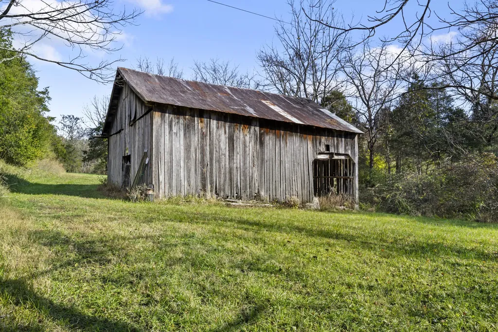 1281 Sharp Road Stamping Ground KY 40379