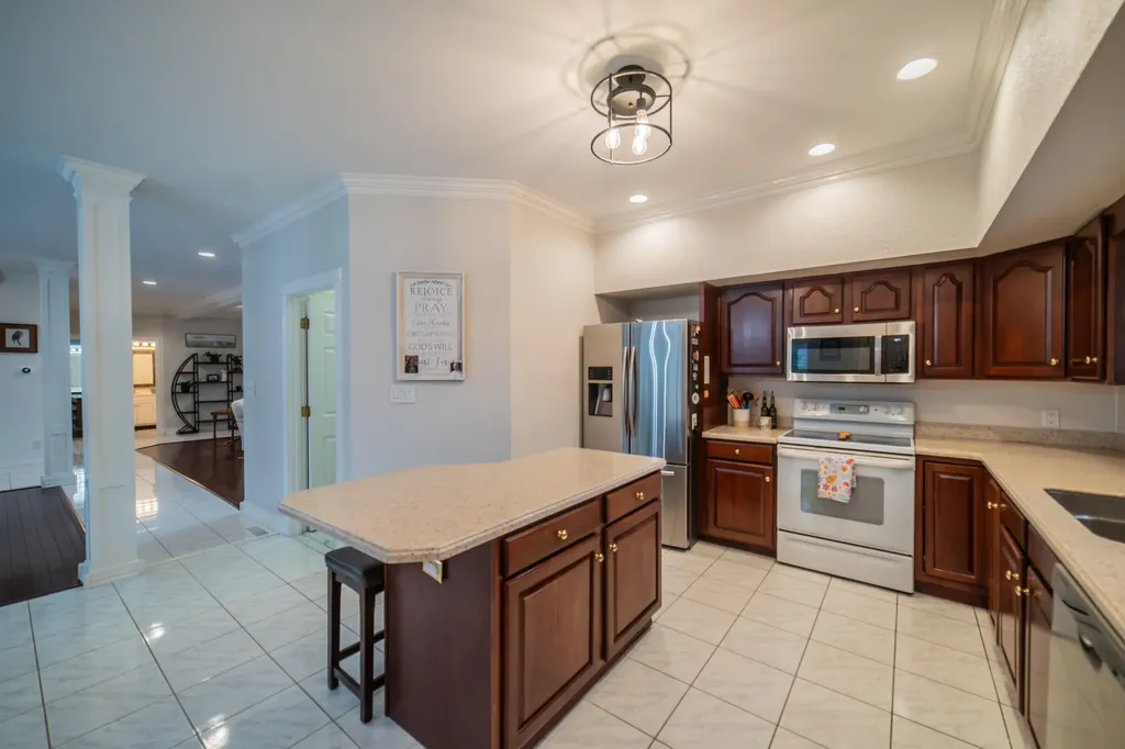 6429 Stinespring Drive Paducah KY 42001