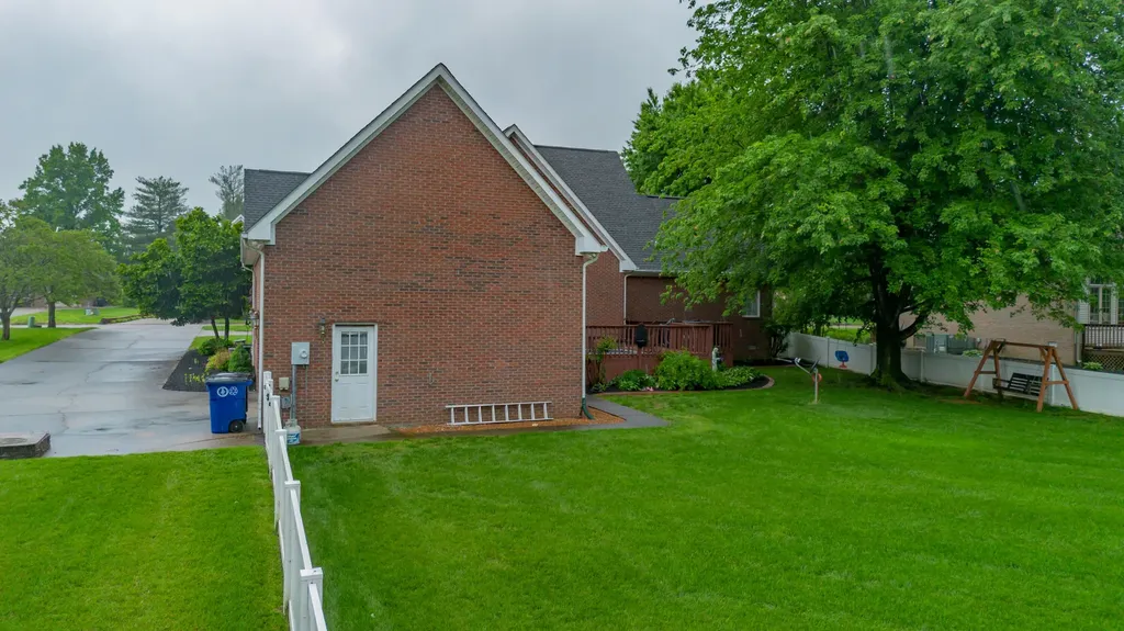 6429 Stinespring Drive Paducah KY 42001