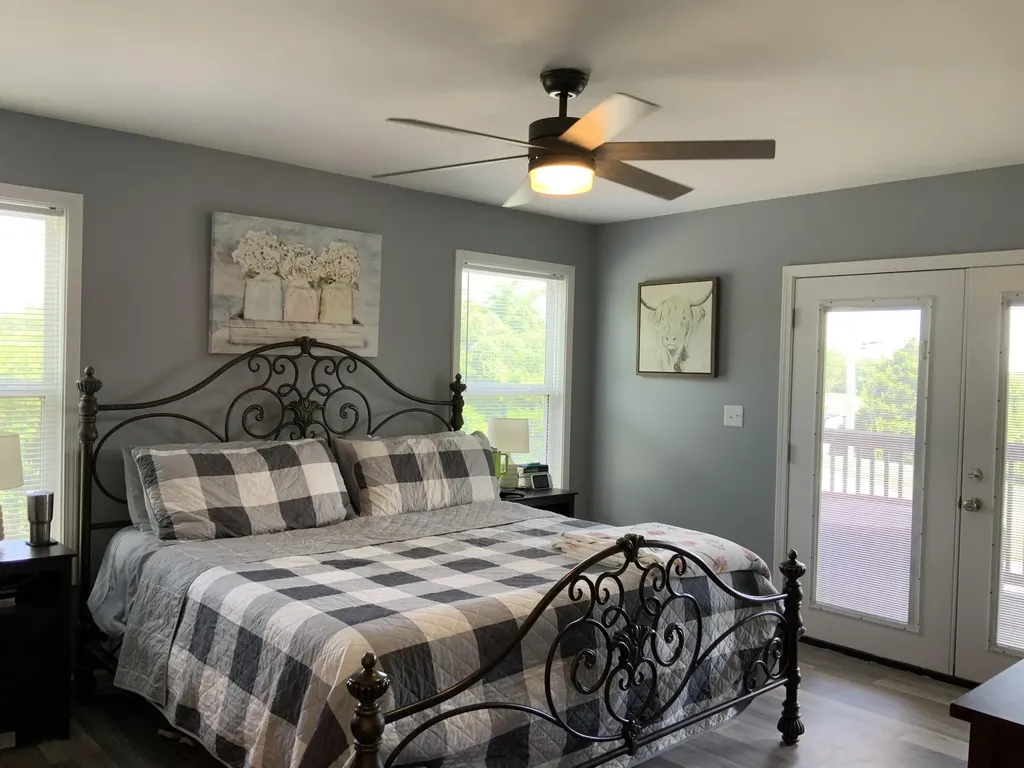 1160 Dennis Road Lawrenceburg KY 40342