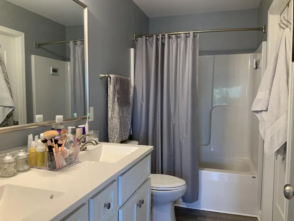 1160 Dennis Road Lawrenceburg KY 40342