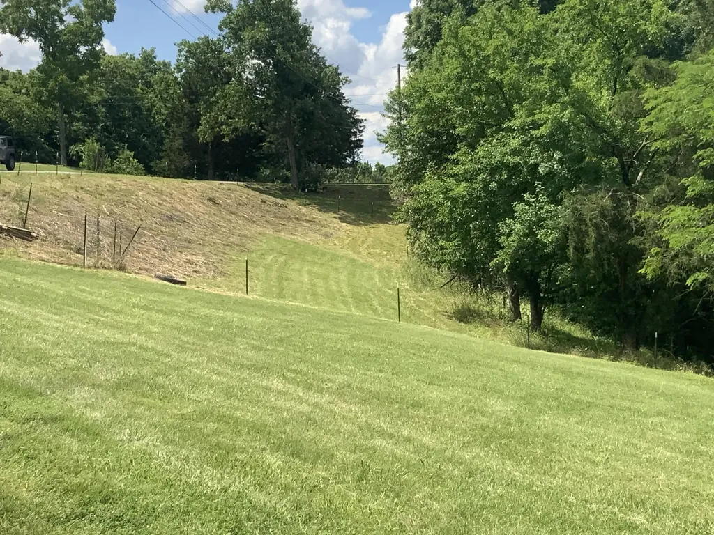 1160 Dennis Road Lawrenceburg KY 40342