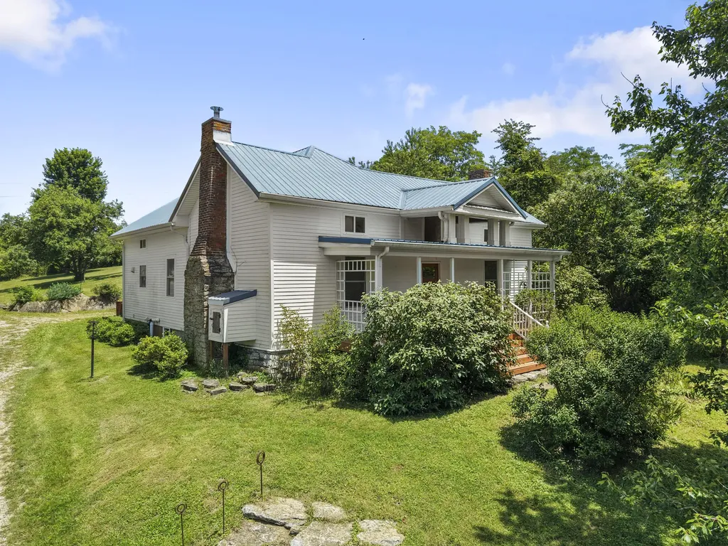 1281 Sharp Road Stamping Ground KY 40379