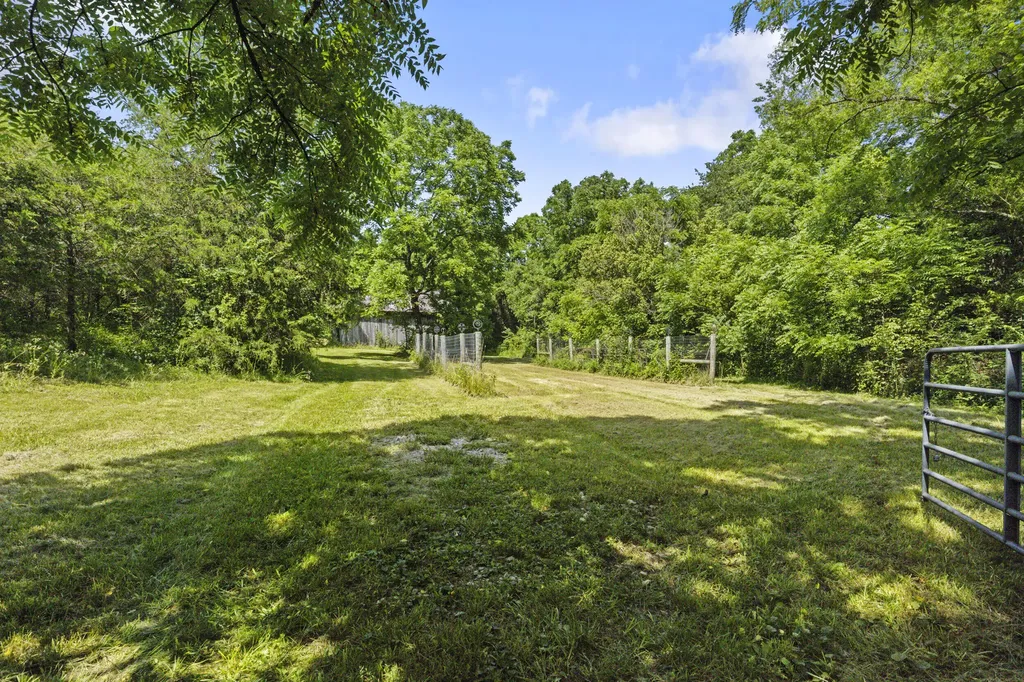 1281 Sharp Road Stamping Ground KY 40379