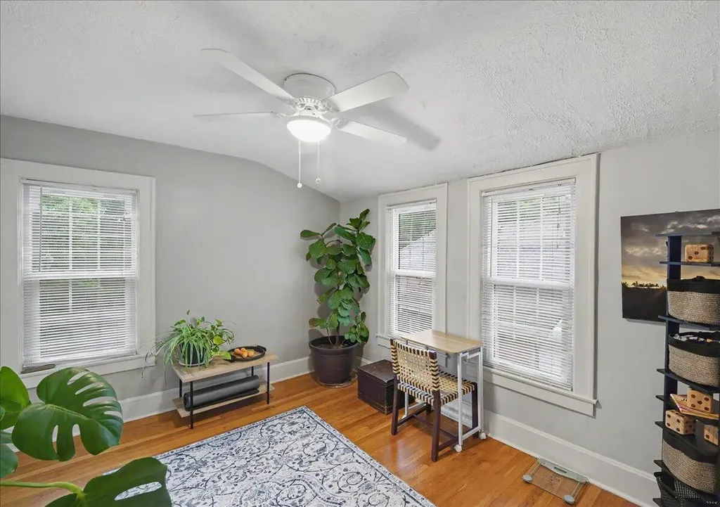 110 Shady Lane Lexington KY 40503