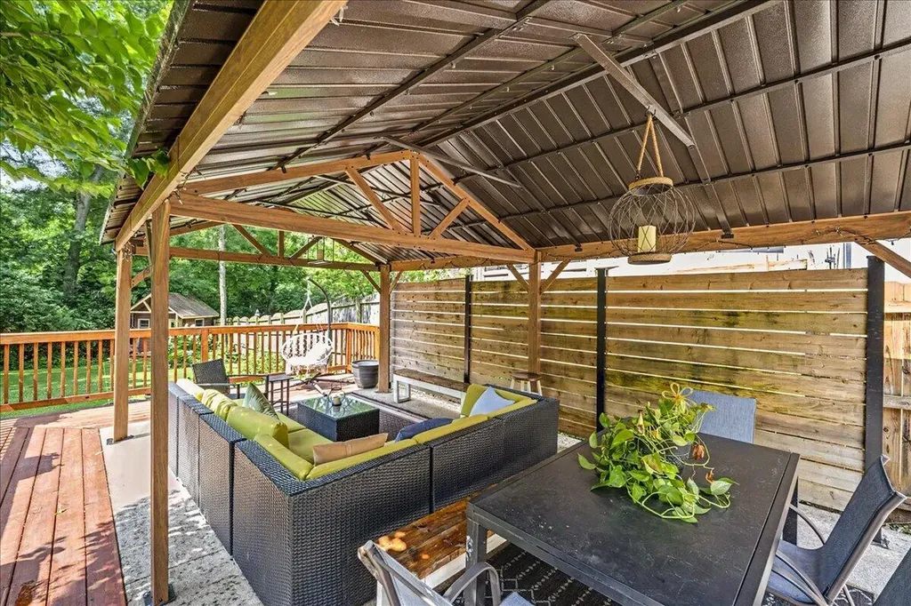 110 Shady Lane Lexington KY 40503