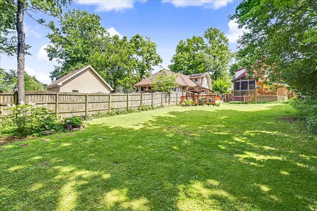 110 Shady Lane Lexington KY 40503