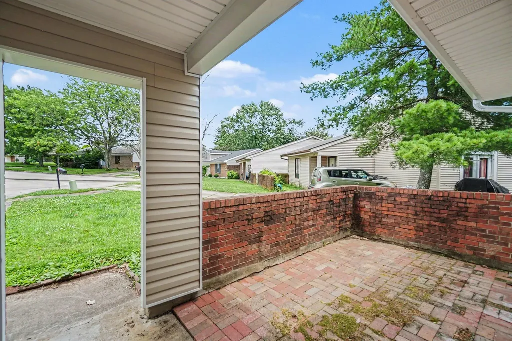 3332 Valhalla Drive Lexington KY 40515