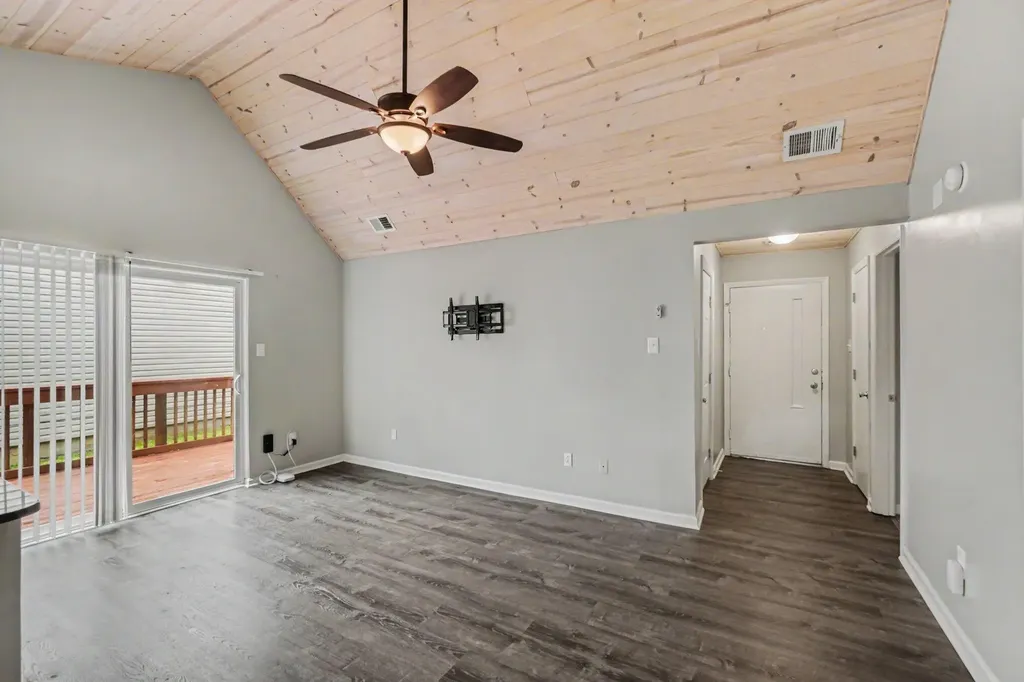 3332 Valhalla Drive Lexington KY 40515