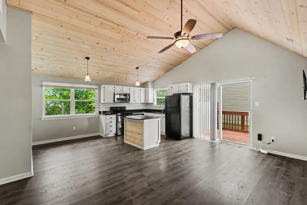 3332 Valhalla Drive Lexington KY 40515