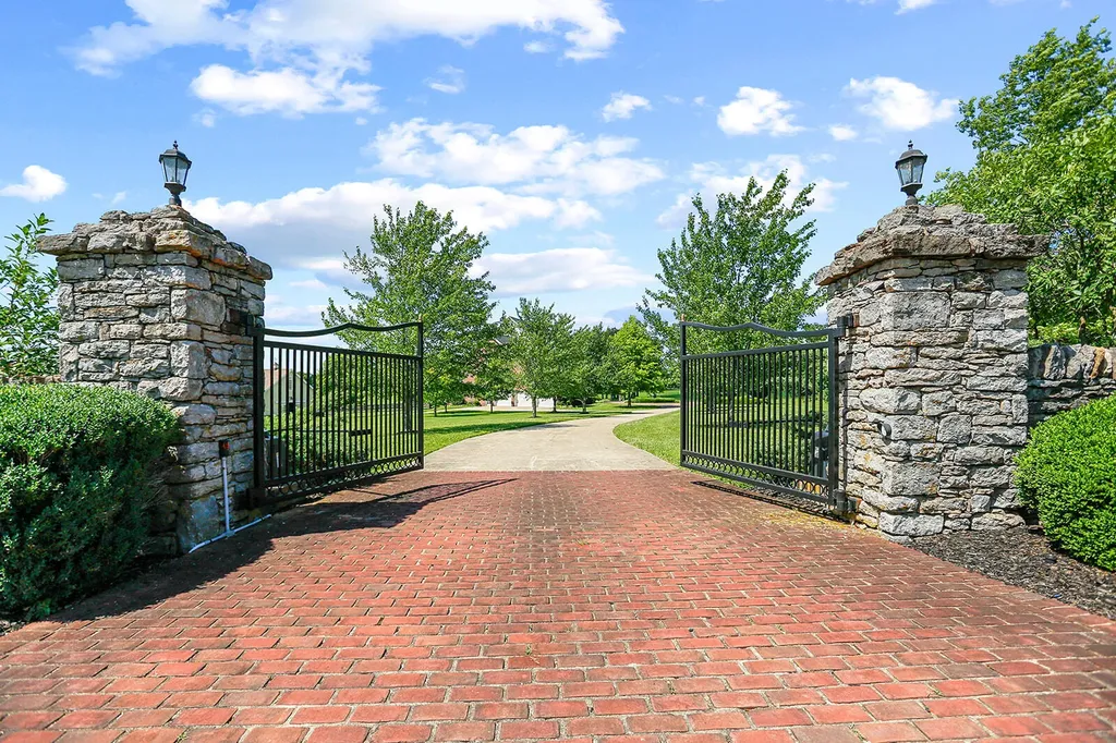 1601 Sahalee Drive Lexington KY 40511
