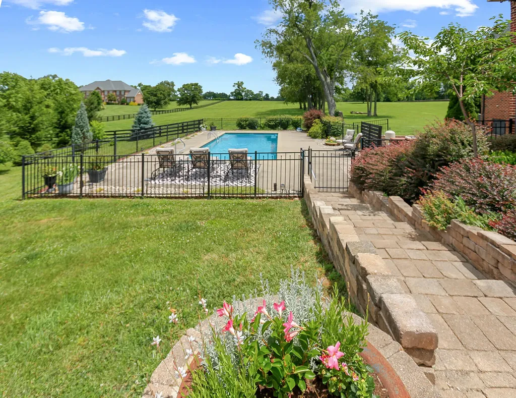 1601 Sahalee Drive Lexington KY 40511