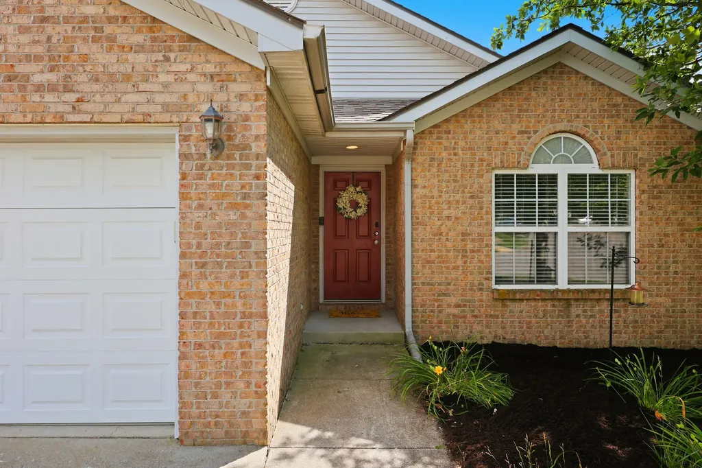 101 Clover Valley Drive Lexington KY 40511