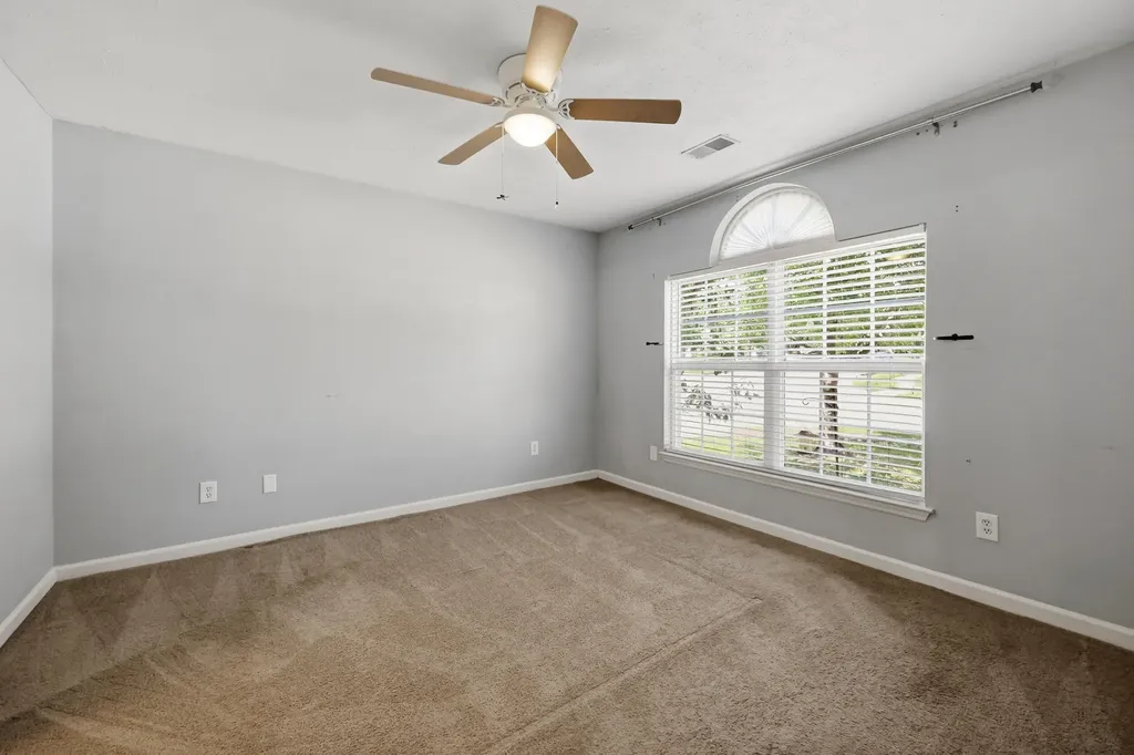 101 Clover Valley Drive Lexington KY 40511