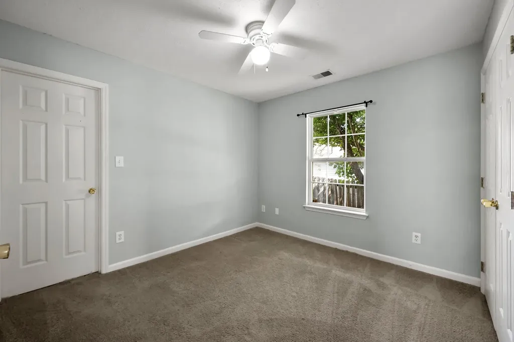 101 Clover Valley Drive Lexington KY 40511