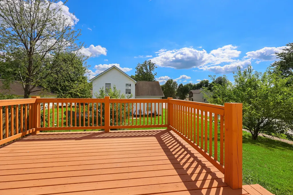 101 Clover Valley Drive Lexington KY 40511