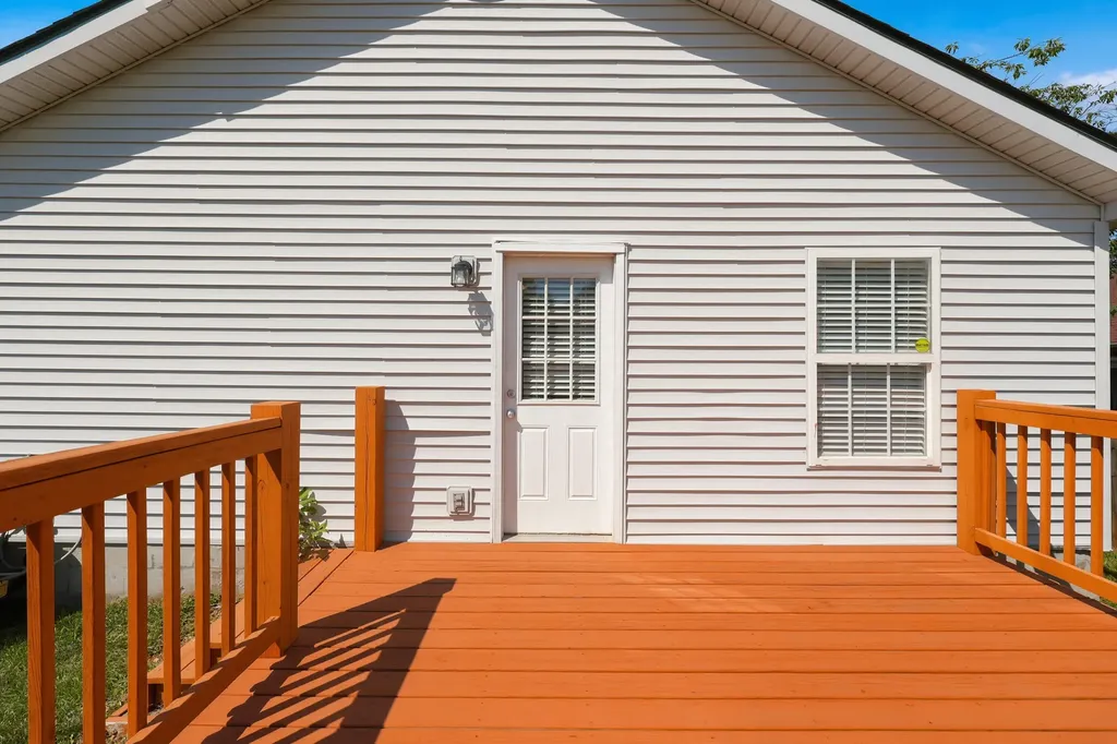 101 Clover Valley Drive Lexington KY 40511
