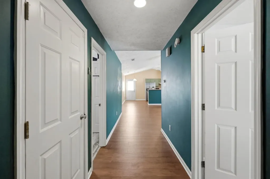 101 Clover Valley Drive Lexington KY 40511